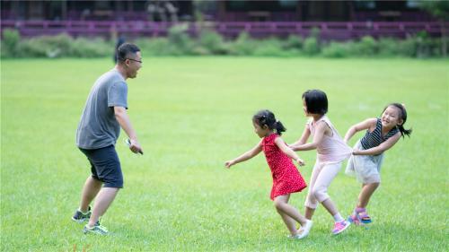 疫情期间父母这样做 分分钟改善家庭亲子关系