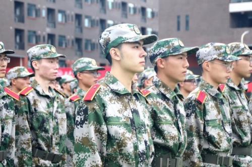 大学军训日记 精选7篇