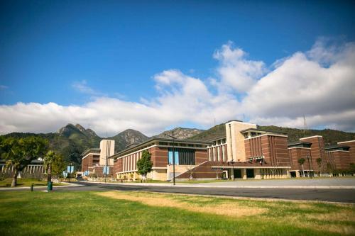 大学生青春励志文章大全