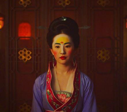 如何看待刘亦菲在《花木兰》中的造型