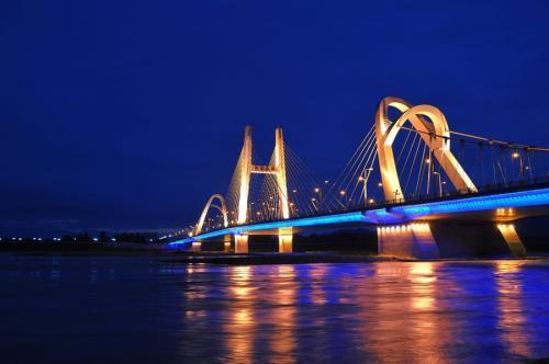 城市的夜景的唯美句子