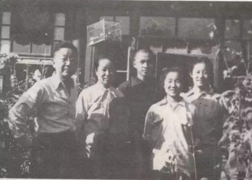 老舍名言名句摘抄，精选50句