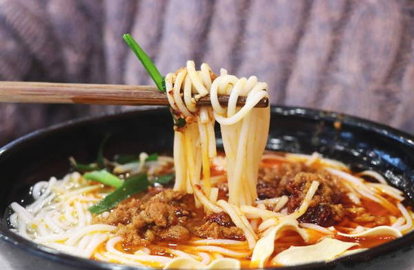 黄杞煲大骨 黄杞煲大骨