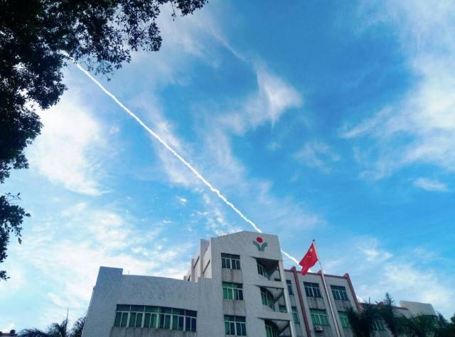 校园蓝空 校园蓝空