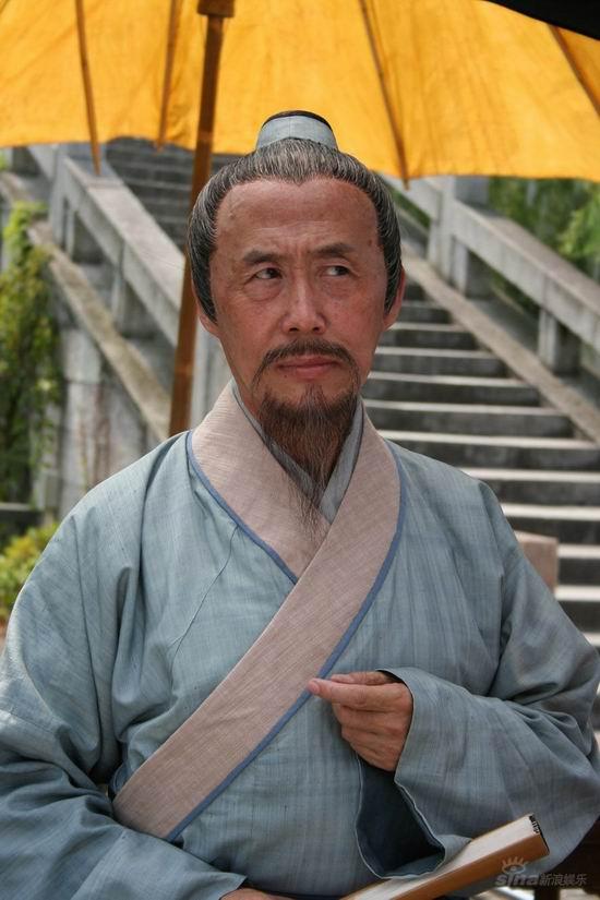 《吴承恩与西游记》中田连元饰演的说书人 《吴承恩与西游记》中田连元饰演的说书人