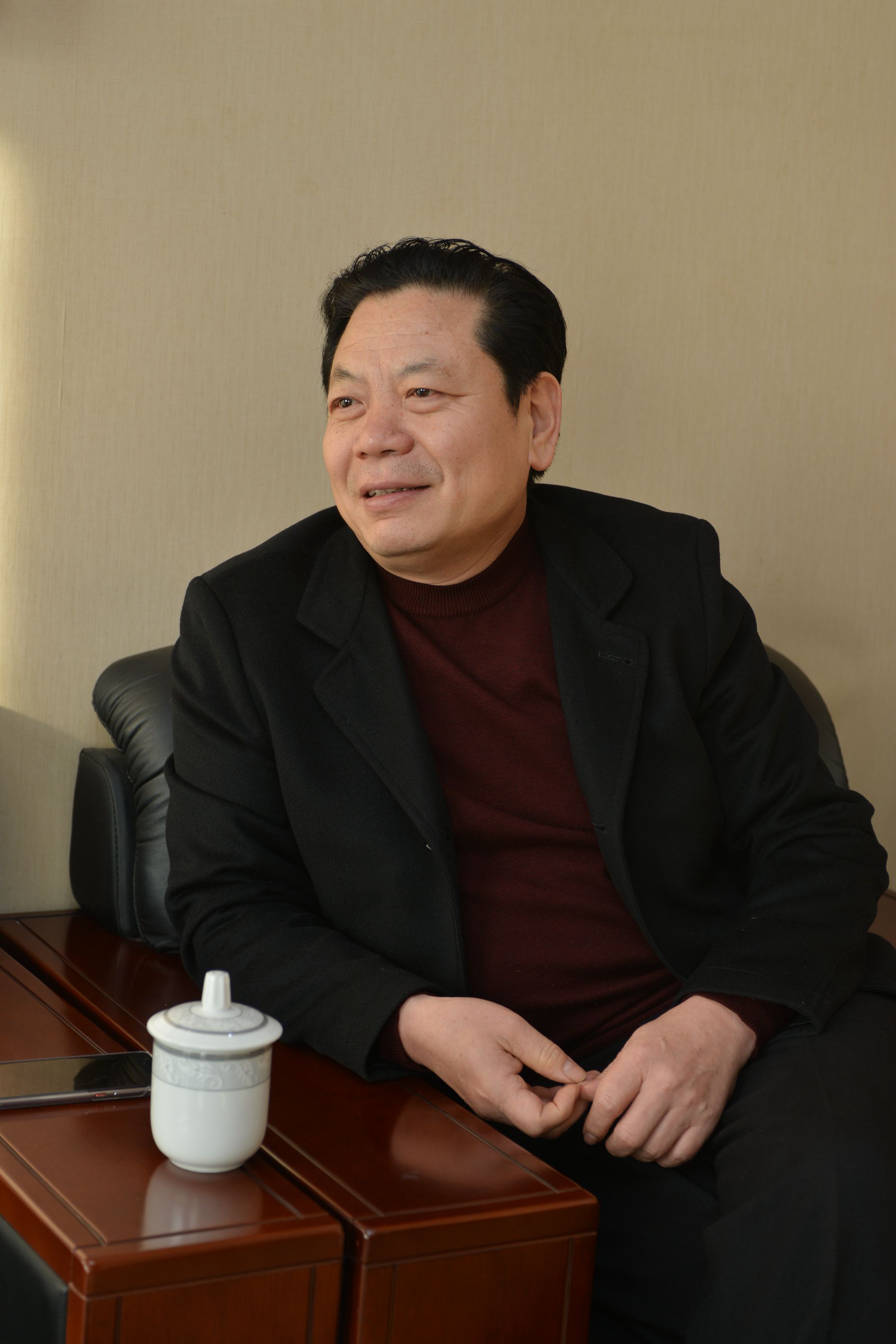 刺儿头(中国2017年吕铮监製戒毒题材电影) 刺儿头(中国2017年吕铮监製戒毒题材电影)