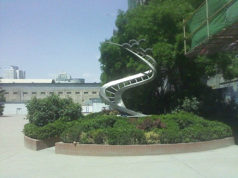 兰州市嘉峪关路国小 兰州市嘉峪关路国小
