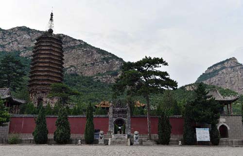 觉山寺塔 觉山寺塔