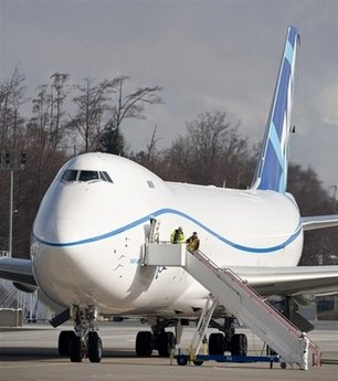 波音747-8準备试飞 波音747-8準备试飞