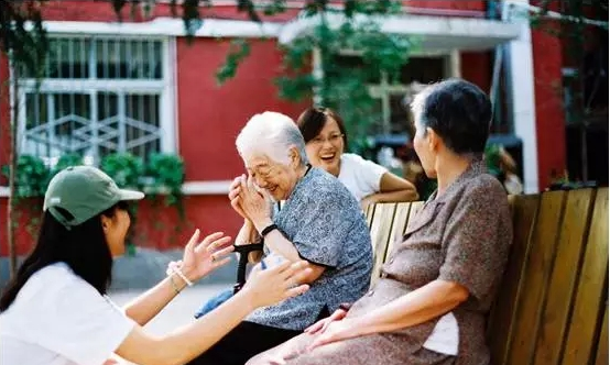 社区养老 社区养老