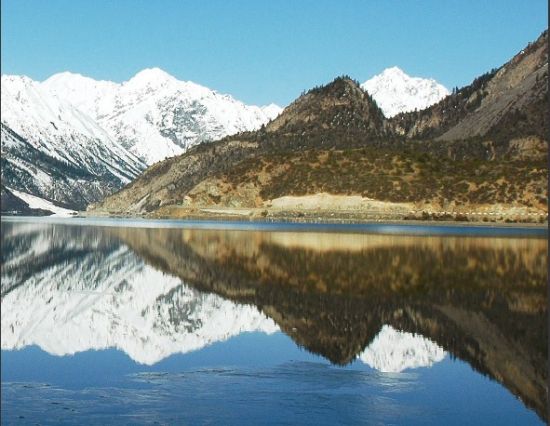 然乌湖 然乌湖