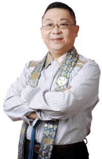 李居明 李居明