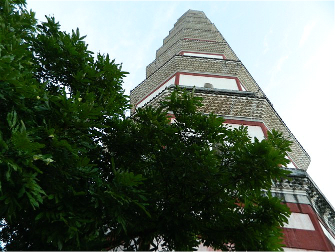 岭南第一高塔——高州宝光塔 岭南第一高塔——高州宝光塔