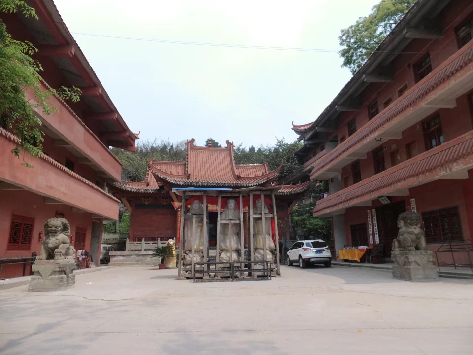 普照寺(四川省简阳市寺庙) 普照寺(四川省简阳市寺庙)