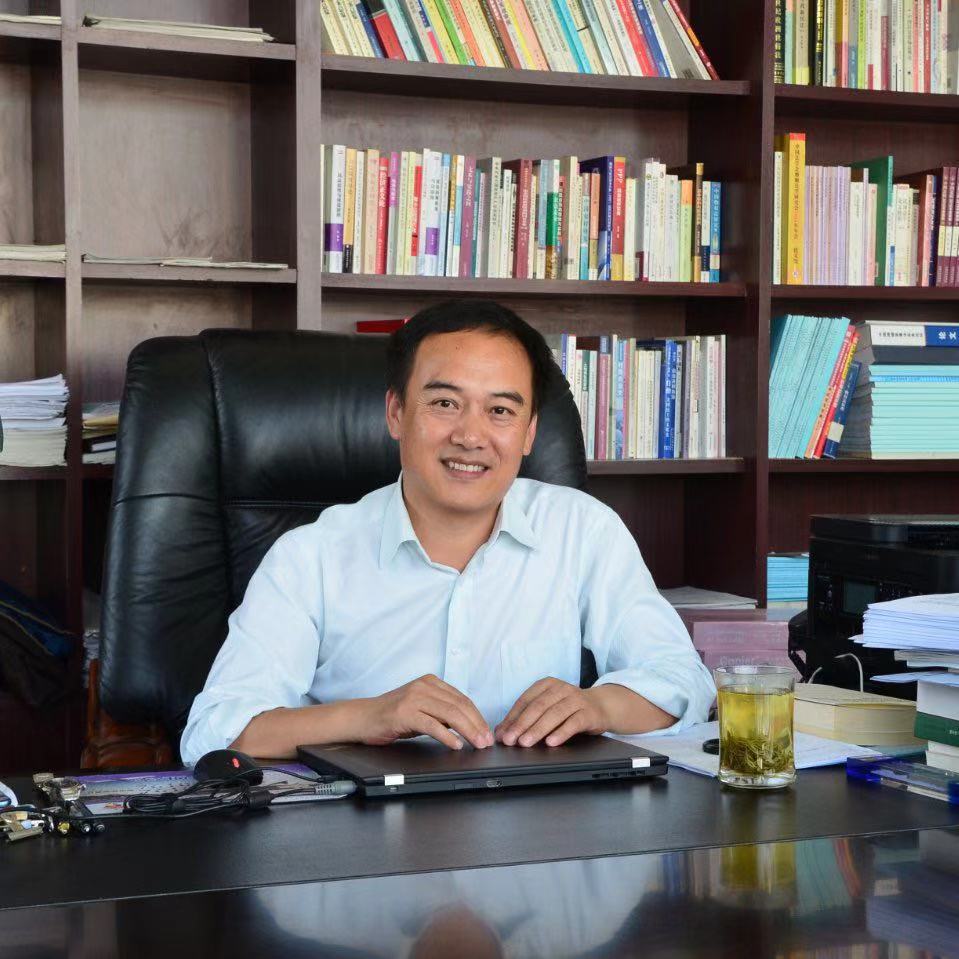 冯乐坤 冯乐坤
