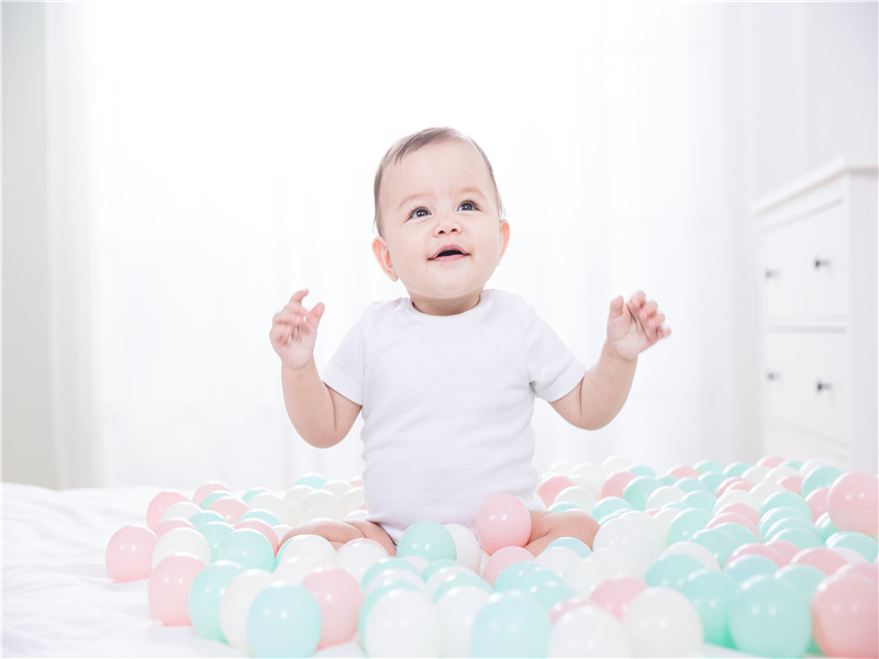 小男孩满月祝福语(30句)