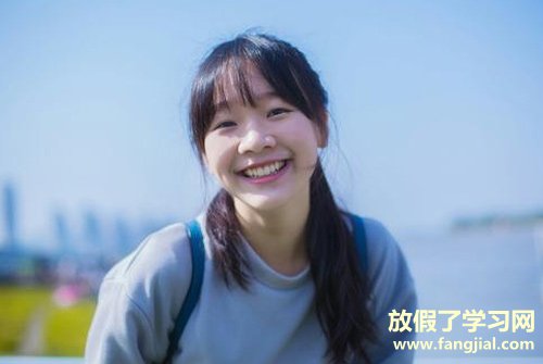 能瞬间逗笑女孩的句子 逗女孩开心的幽默句子