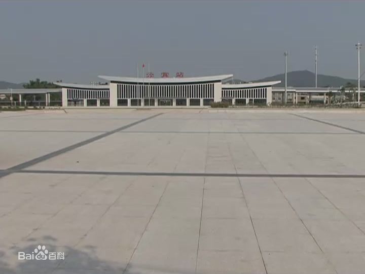 云霄站站前广场 云霄站站前广场