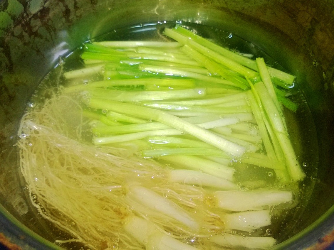 老上海开洋葱油拌麵