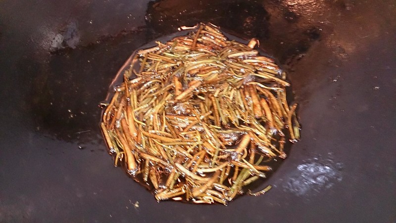 葱油拌麵配辣肉丁浇头