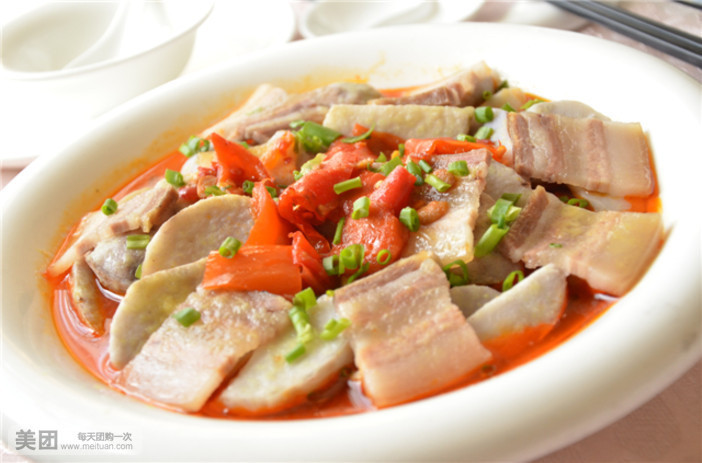剁椒鹹肉蒸百页