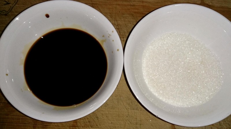 葱油拌麵配辣肉丁浇头