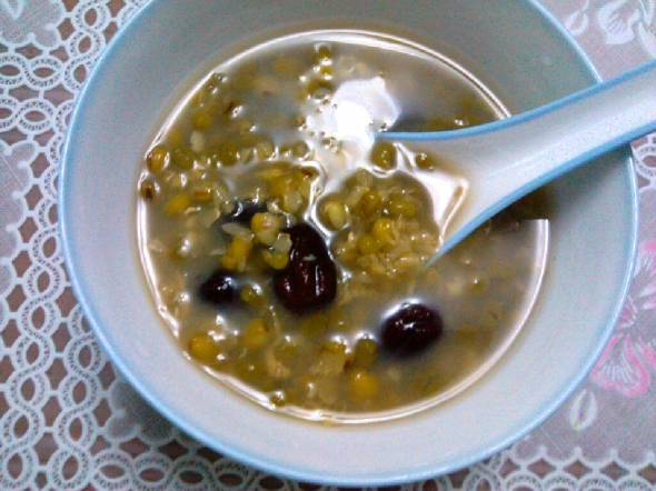 银叶红枣绿豆汤