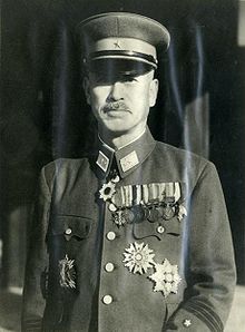1945年的牛岛满 1945年的牛岛满