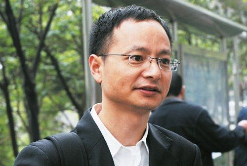 斯伟江