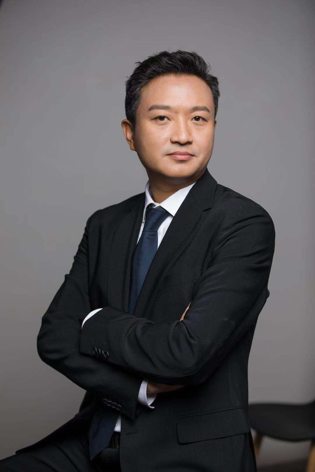 李峥(完美世界影视副总裁，李峥工作室总製片人)