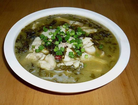 酸菜鱼肚汤