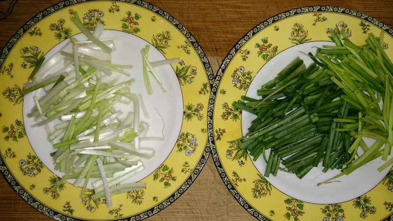 葱油拌麵配辣肉丁浇头