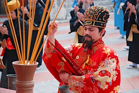 传统的琉球王国迎新年仪式 传统的琉球王国迎新年仪式