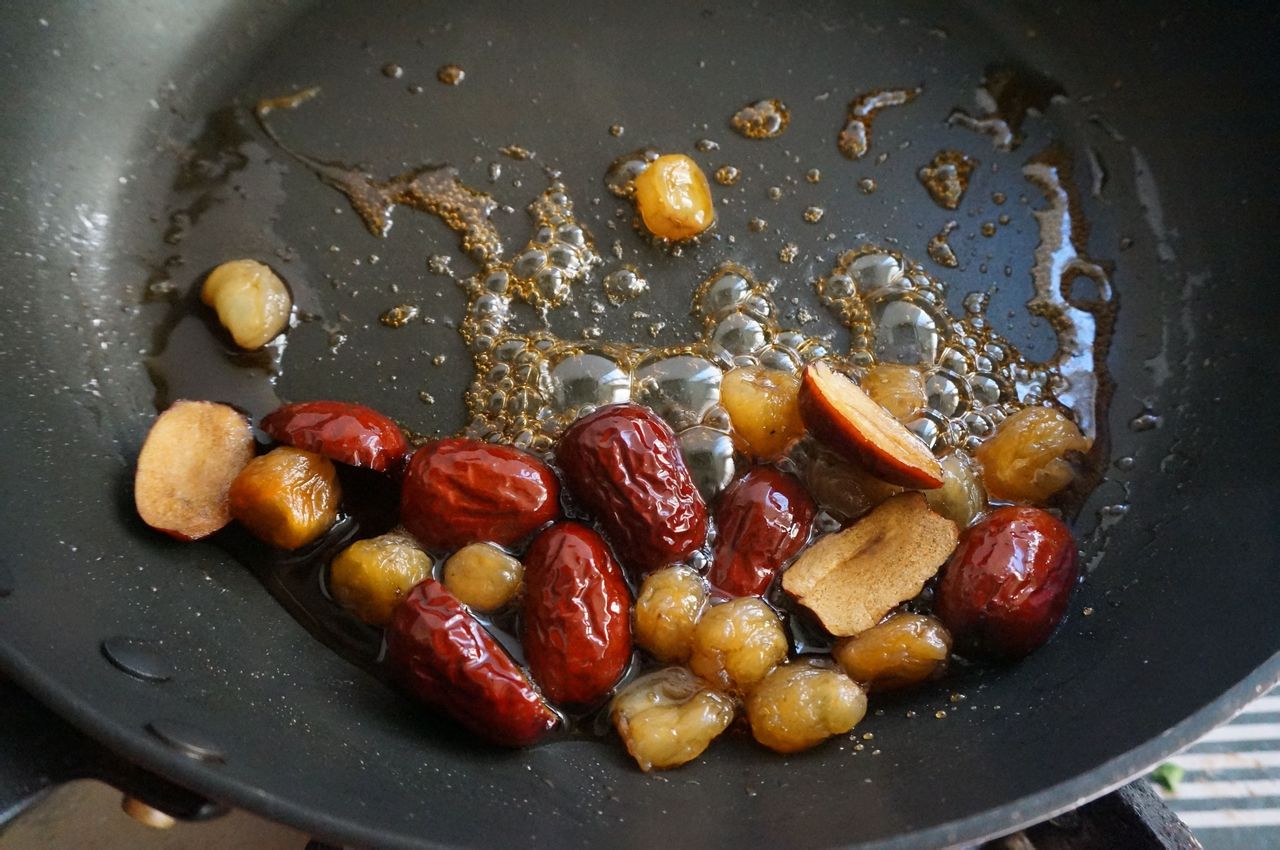桂圆红枣奶茶