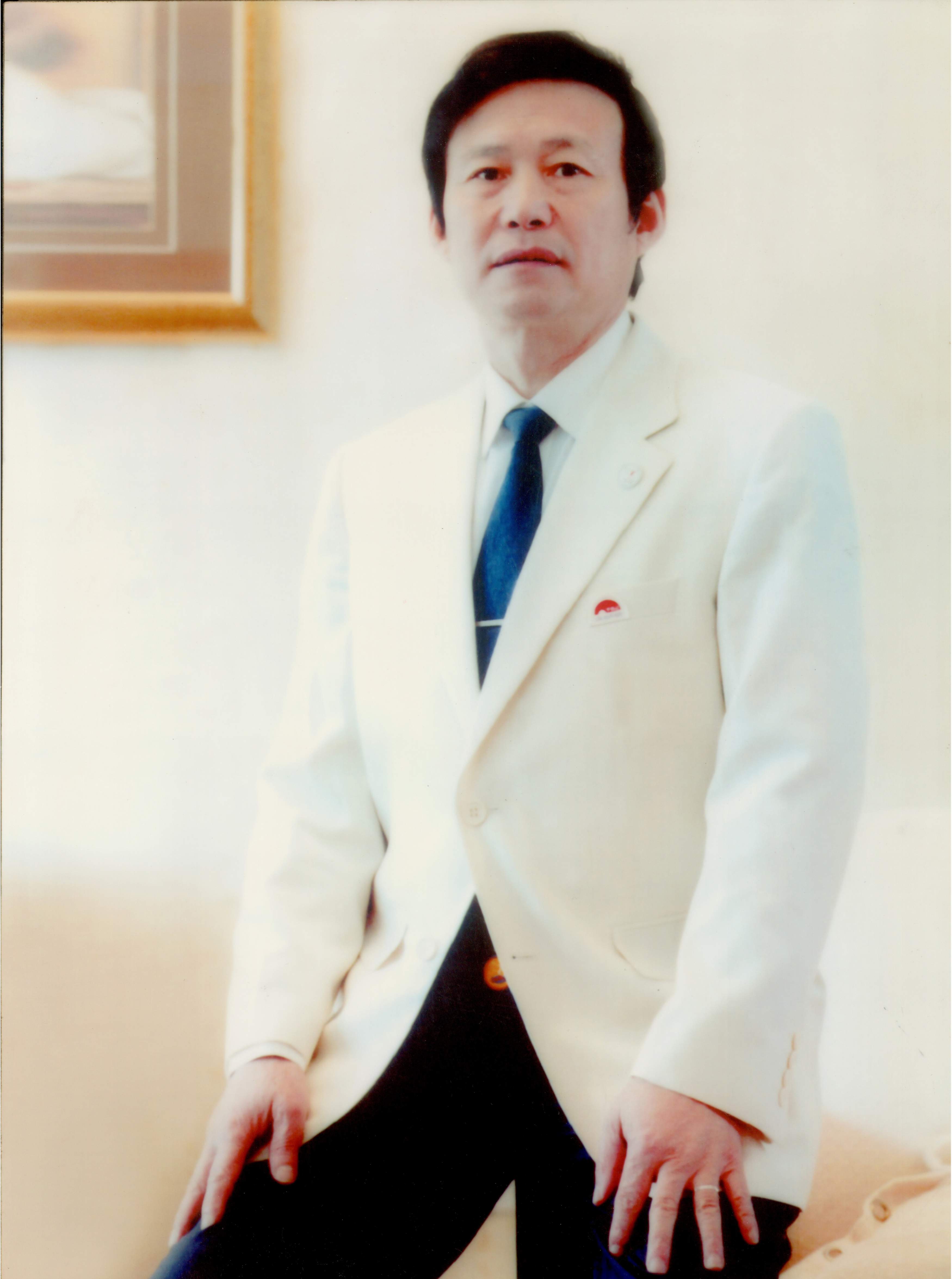 薛泉生 薛泉生