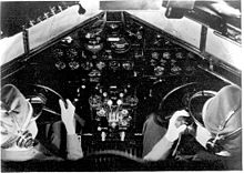 Boeing_247_Cockpit Boeing_247_Cockpit