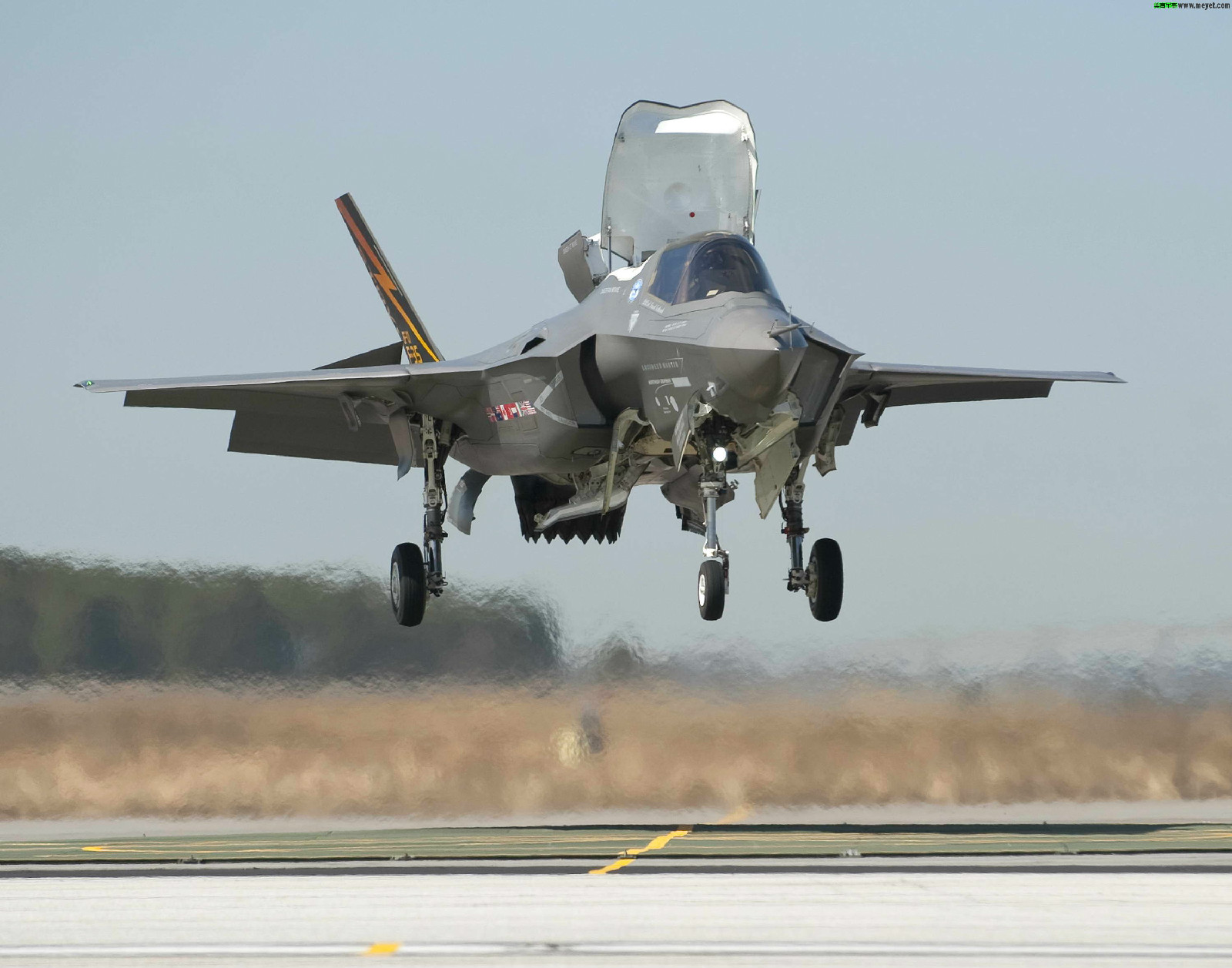 F35B垂直起降战斗机 F35B垂直起降战斗机
