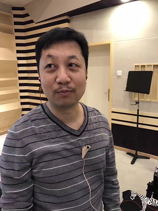 赵震 赵震