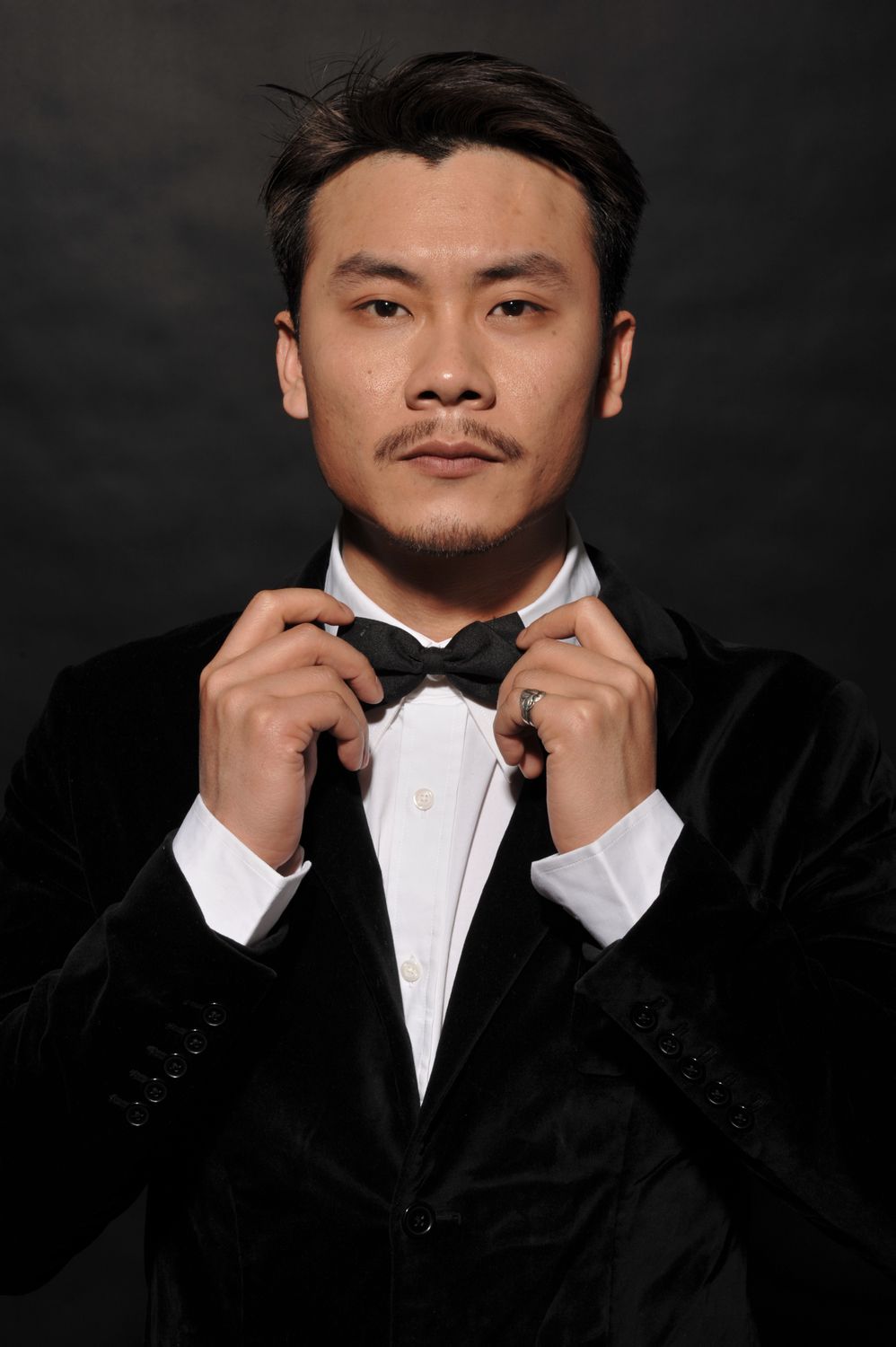 王唯(大陆着名男演员)