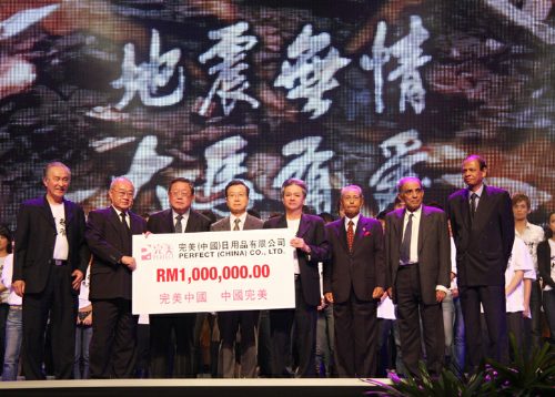 古润金 古润金