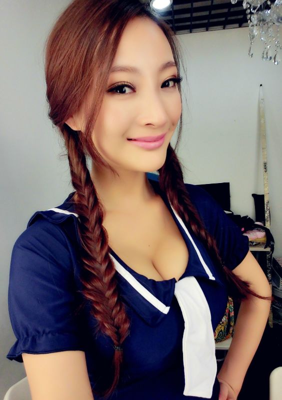 王李丹妮 王李丹妮