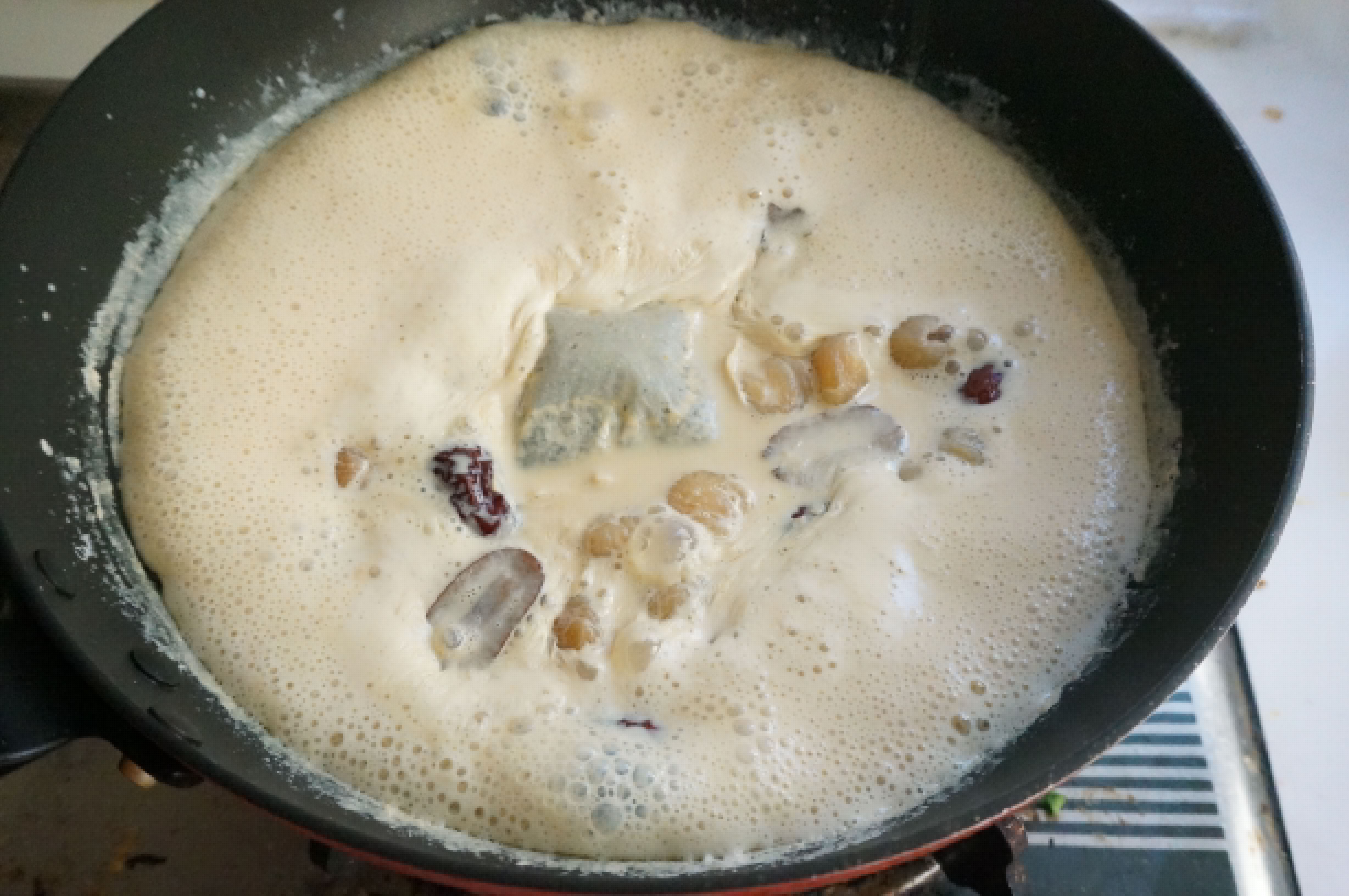 桂圆红枣奶茶