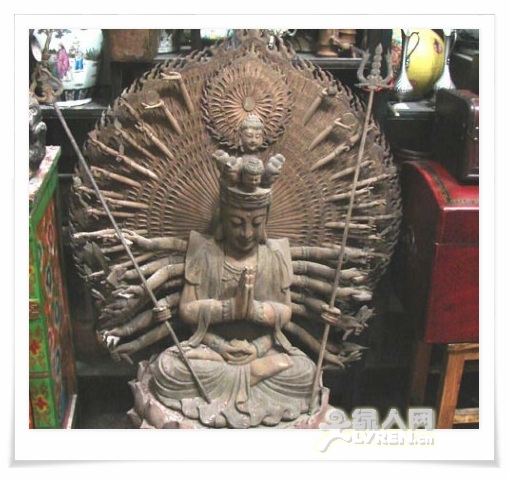 晋江龙山寺木雕千手观音 晋江龙山寺木雕千手观音