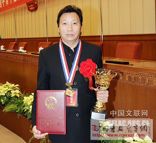 于志新(中国图片期刊社副总编、高级记者)
