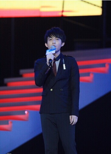 林宥嘉演唱《残酷月光》 林宥嘉演唱《残酷月光》