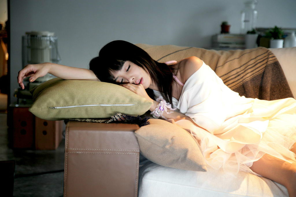 小伤口(2010年蔡依林演唱歌曲) 小伤口(2010年蔡依林演唱歌曲)