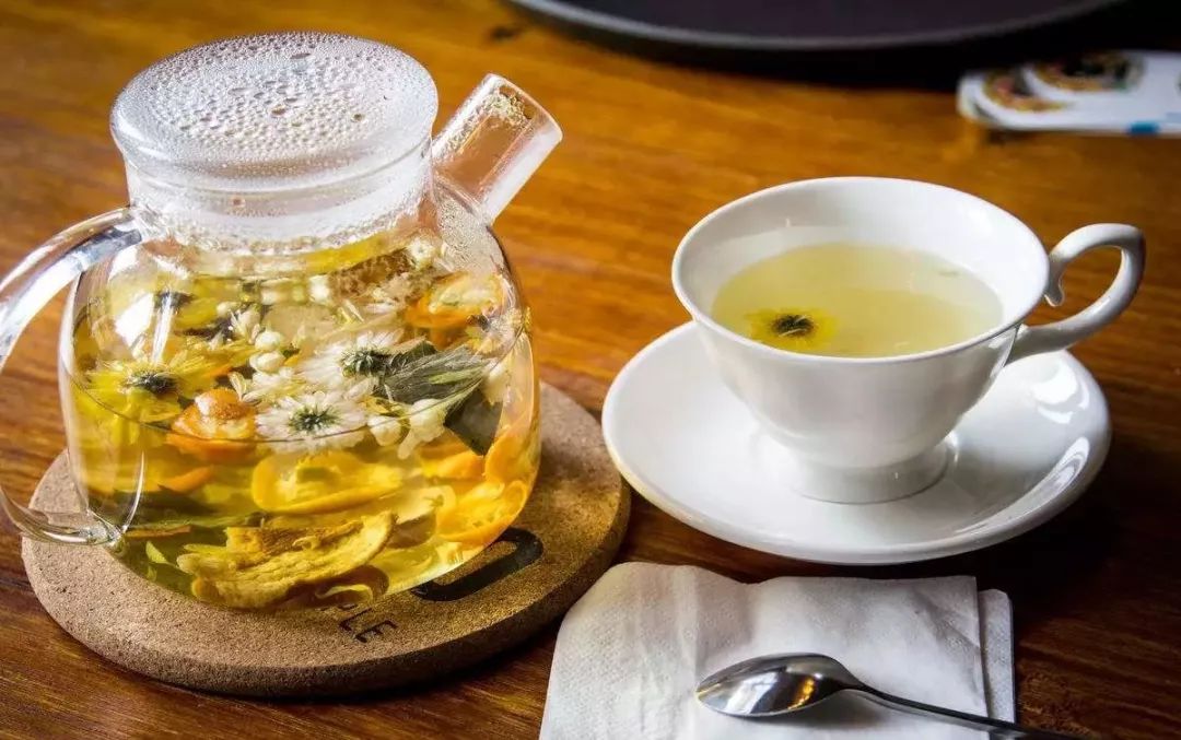 决明子菊花茶