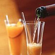 贝利尼(鸡尾酒)