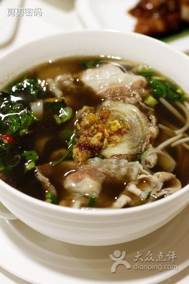 招牌生牛肉汤米粉