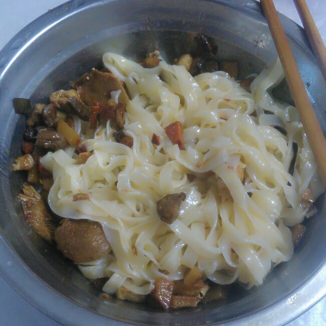 哨子乾拌麵